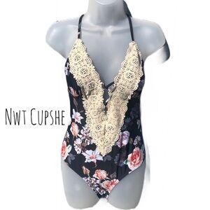 NWT cupshe one piece floral print bathing suit